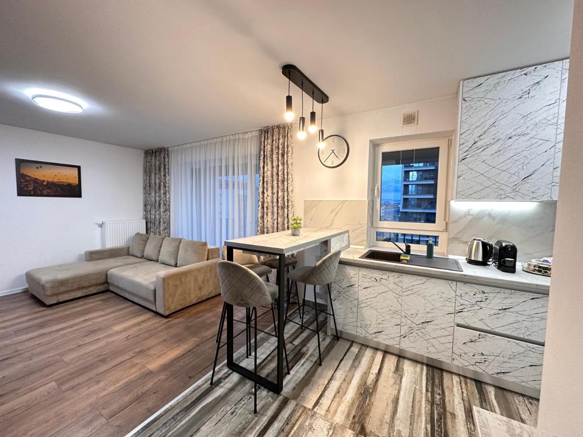 Deluxe Cozy Apartments - Coresi Mall #Брашов Екстериор снимка