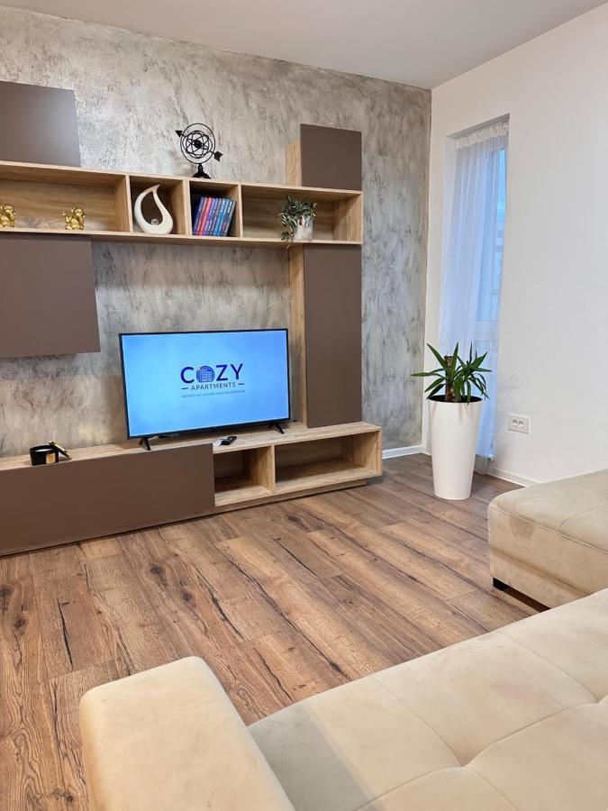 Deluxe Cozy Apartments - Coresi Mall #Брашов Екстериор снимка