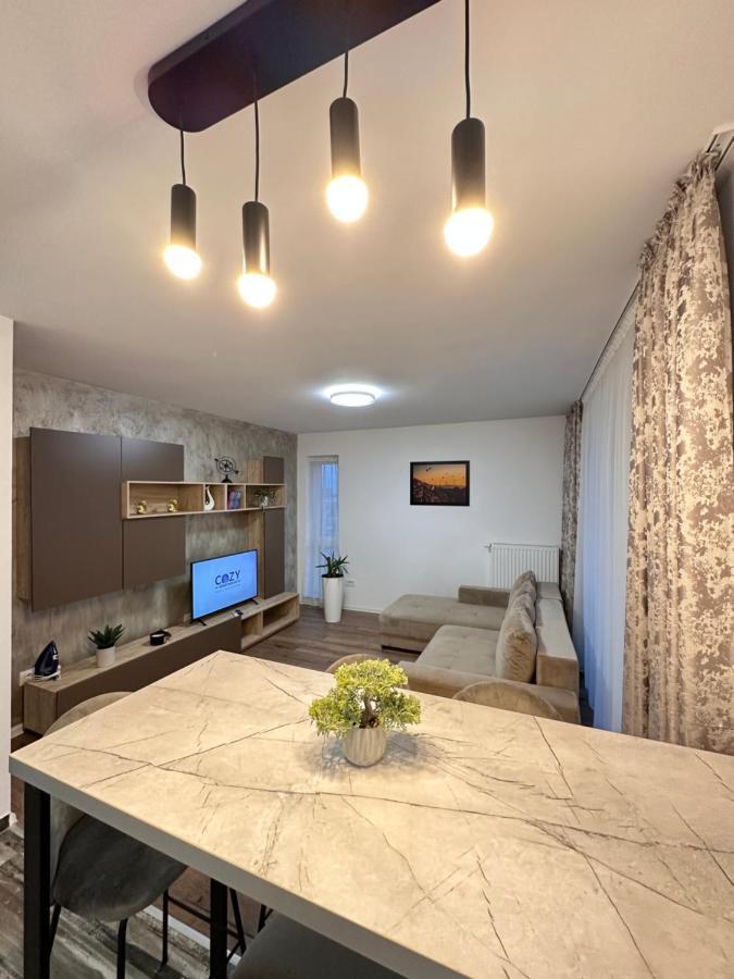 Deluxe Cozy Apartments - Coresi Mall #Брашов Екстериор снимка